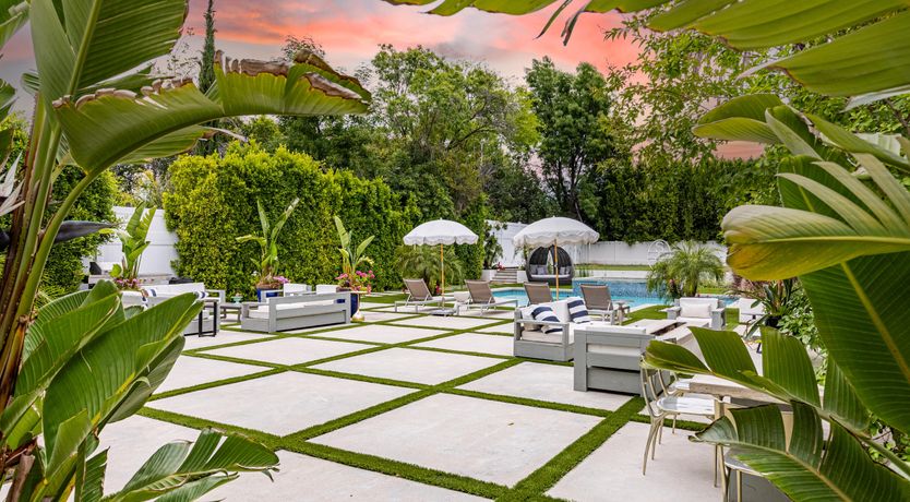 Photo of Tarzana Farmhouse