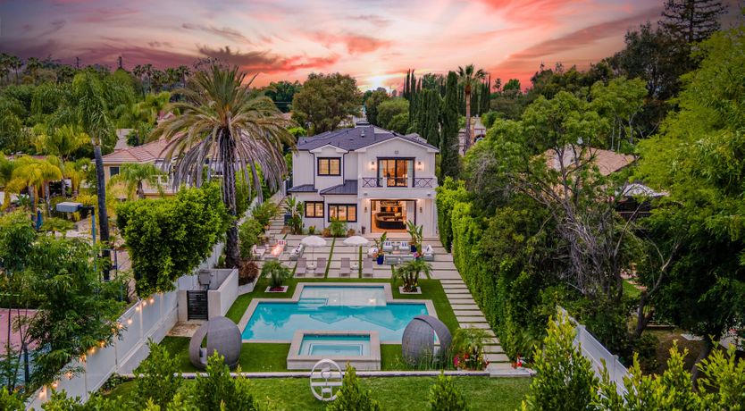 Photo of Tarzana Farmhouse