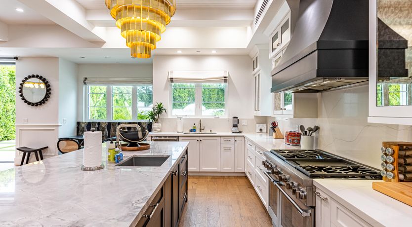 Photo of Tarzana Farmhouse