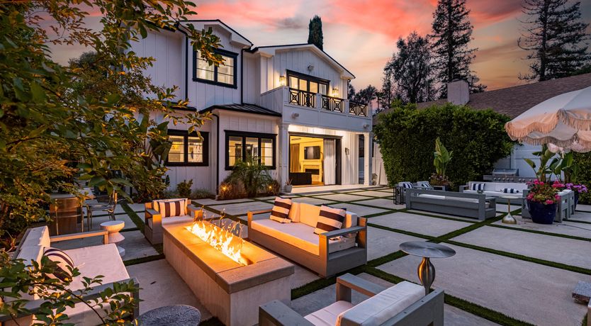 Photo of Tarzana Farmhouse