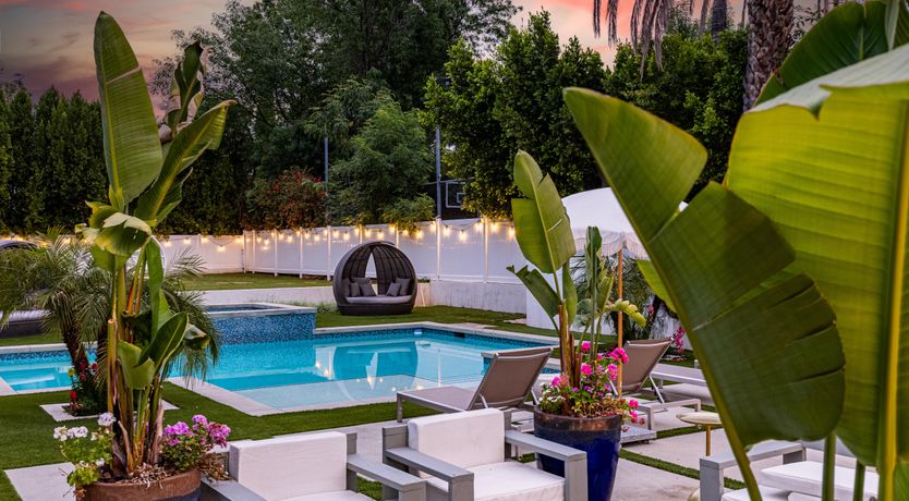 Photo of Tarzana Farmhouse