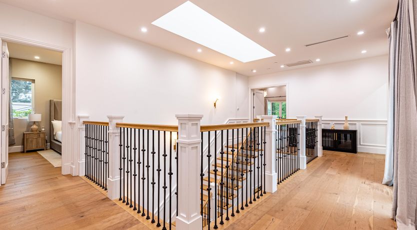 Photo of Tarzana Farmhouse