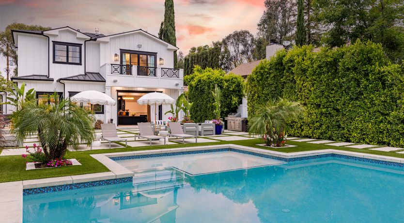 Photo of Tarzana Farmhouse