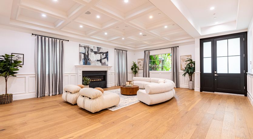 Photo of Tarzana Farmhouse