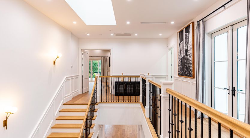 Photo of Tarzana Farmhouse