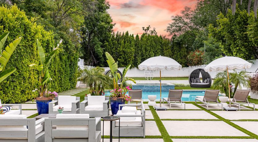 Photo of Tarzana Farmhouse