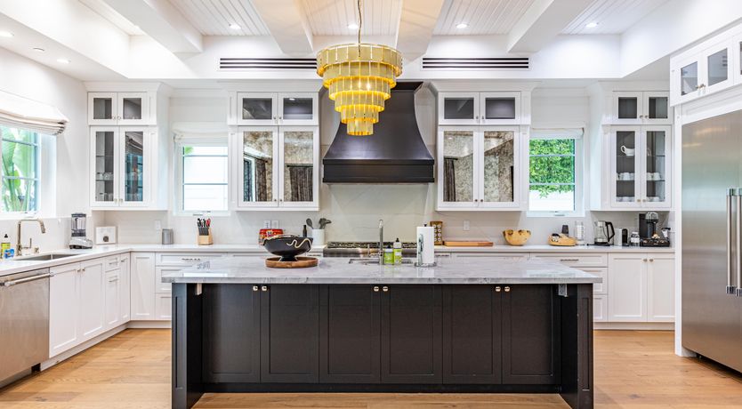 Photo of Tarzana Farmhouse