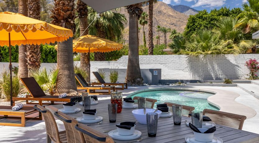 Photo of Palms Whisper