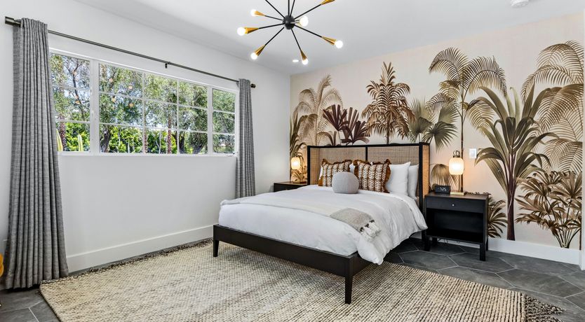 Photo of Palms Whisper