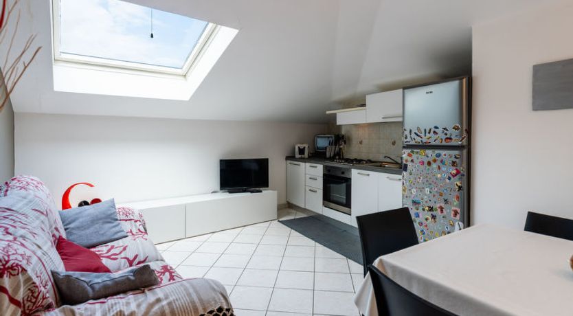 Photo of By Center and Sea