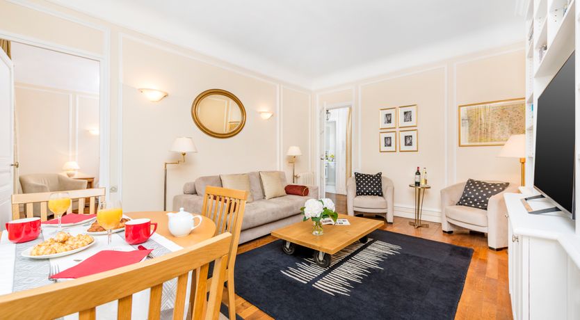 Photo of Parisian Echoes