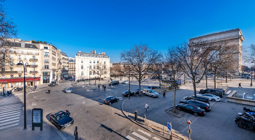 Photo of Parisian Echoes