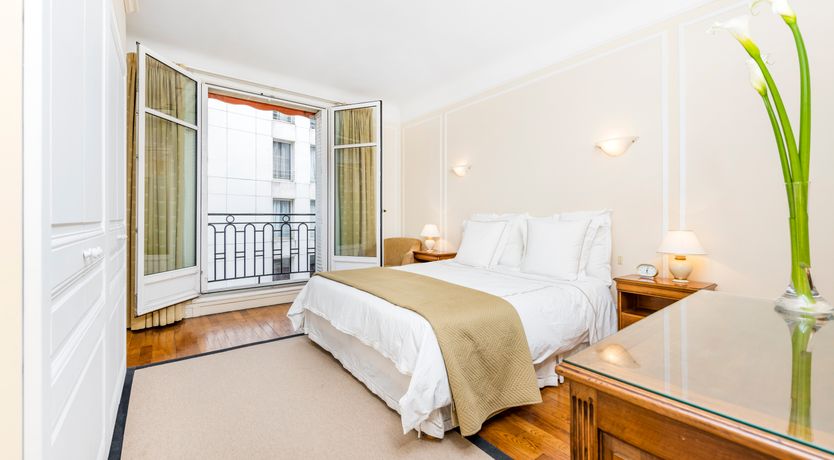 Photo of Parisian Echoes