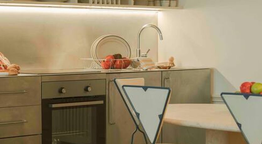 Photo of The Door to Paris