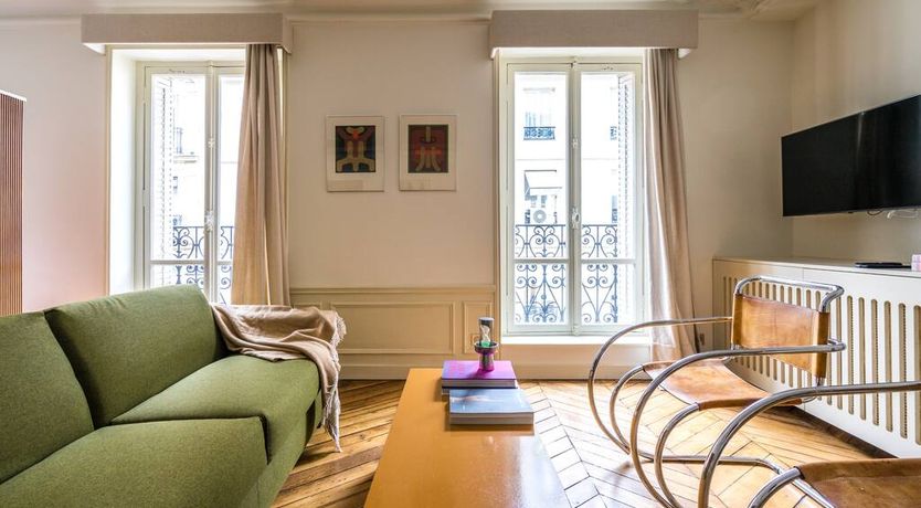 Photo of The Door to Paris