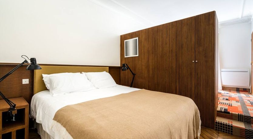 Photo of The Door to Paris