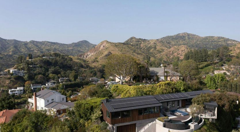 Photo of The Hollywood Cabin