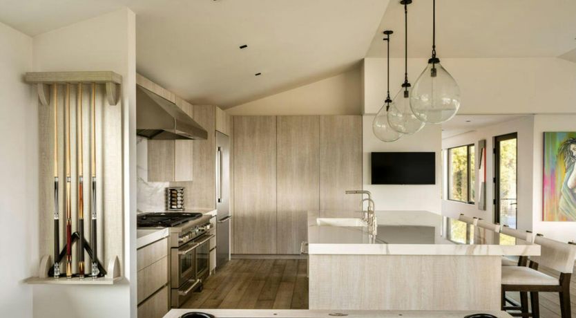 Photo of The Hollywood Cabin