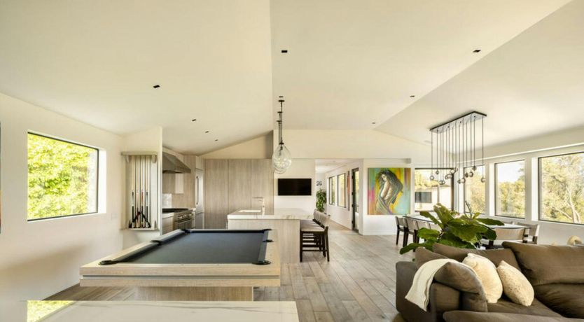 Photo of The Hollywood Cabin