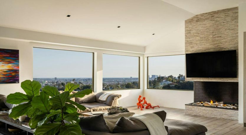 Photo of The Hollywood Cabin