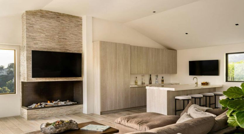 Photo of The Hollywood Cabin