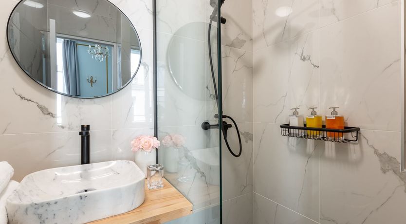 Photo of Paris in Frame