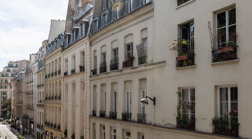 Photo of Paris in Frame