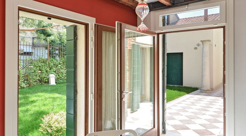 Photo of Gardens & Canals