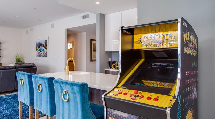 Photo of Flamingos & Polka Dots