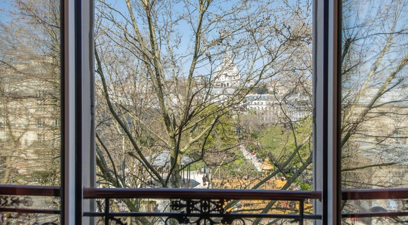 Photo of The Art In Montmartre