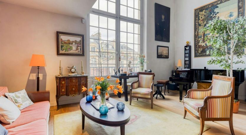 Photo of Elegant Circle