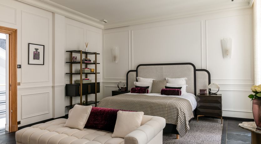 Photo of Parisian Secrets