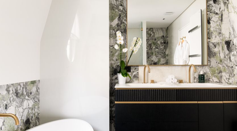 Photo of Parisian Secrets