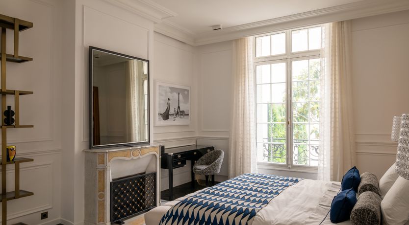 Photo of Parisian Secrets