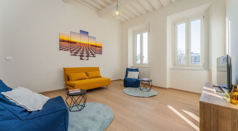 Photo of Livorno Light