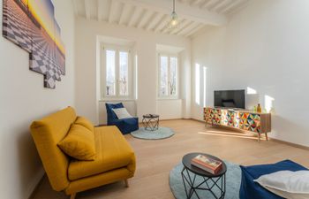 Livorno Light Holiday Home