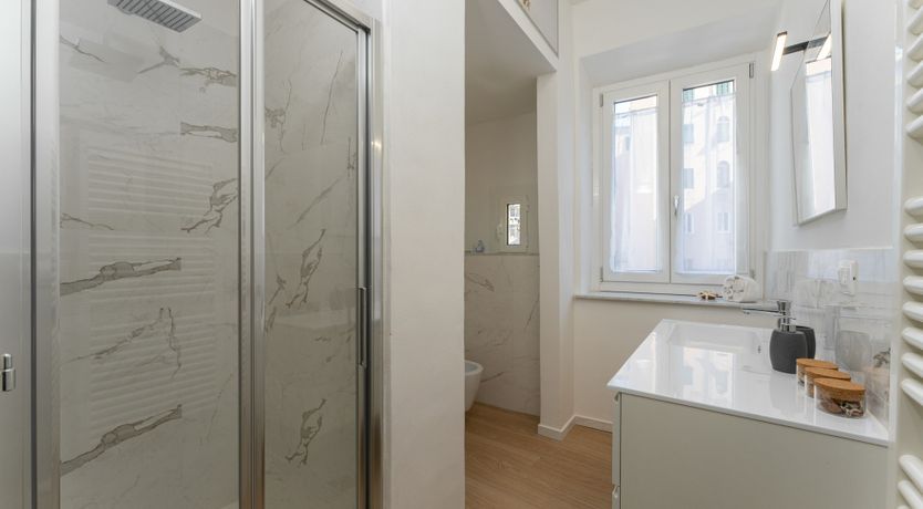 Photo of Livorno Light