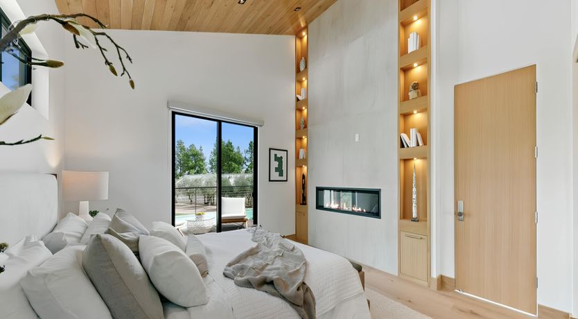 Photo of Golden Glimmer