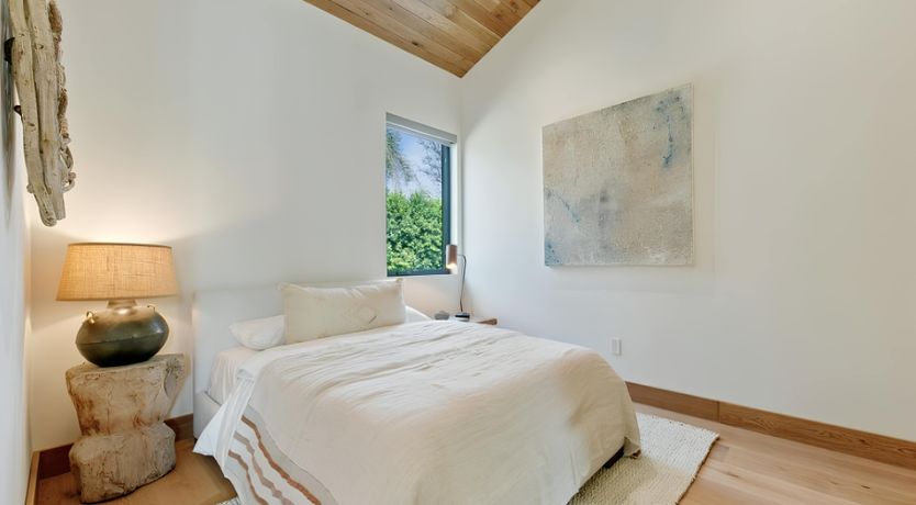 Photo of Golden Glimmer