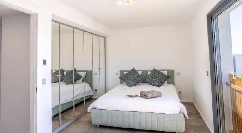 Photo of Summer Horizon