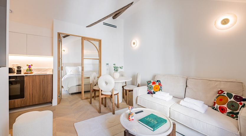 Photo of Parisian Legacy