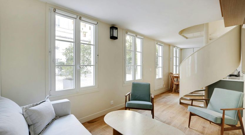 Photo of Elegant City