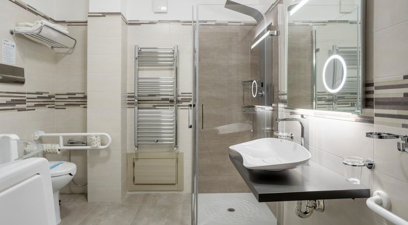 Photo of Pearl Shore