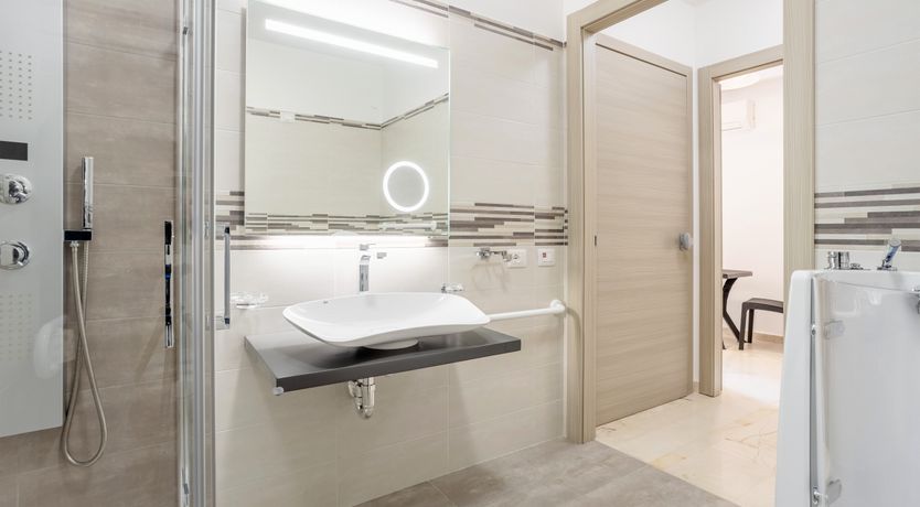 Photo of Pearl Shore