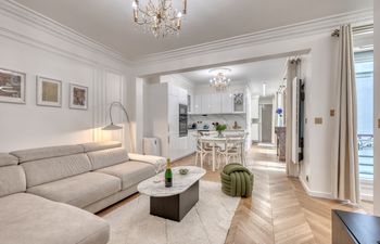 A Parisian Abode Holiday Home