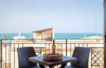 Sicilian Beachside Bliss Holiday Home
