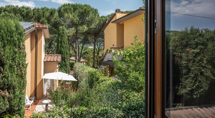 Photo of Firenze Hills