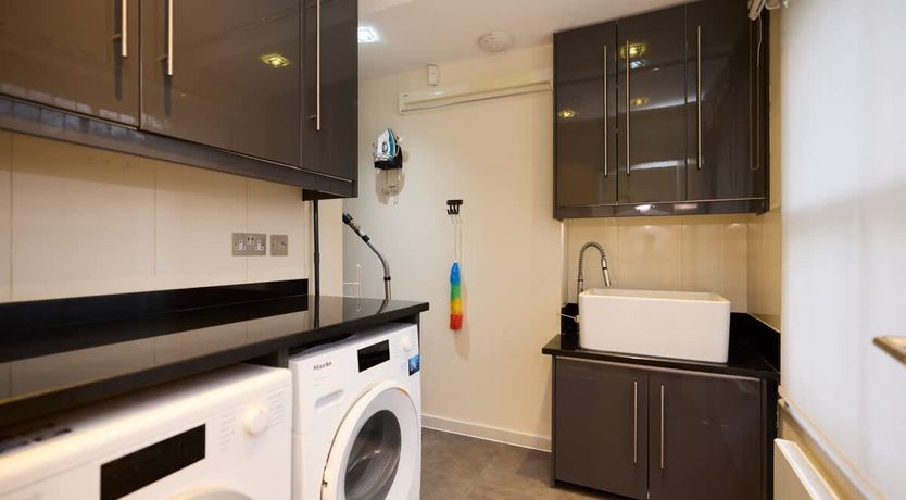 Photo of London's Luxuries