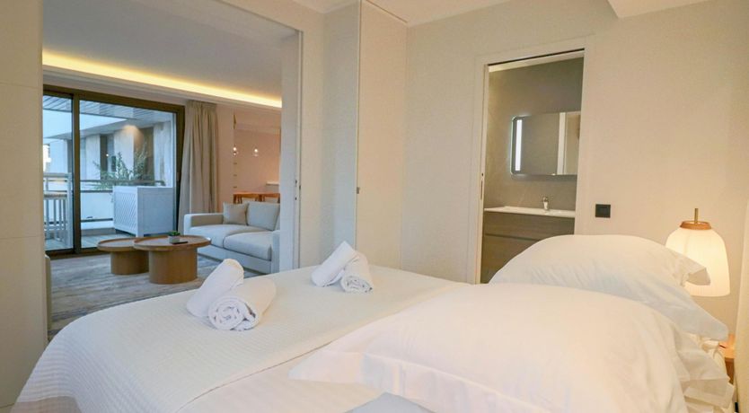 Photo of Gateway to Cannes