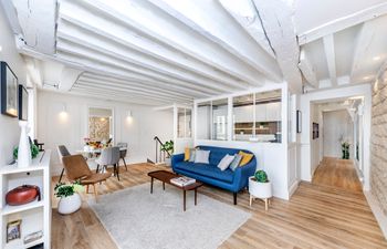 The Parisian Moment Holiday Home